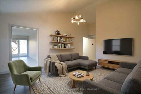 Photo 9 at 236 Simcoe Avenue, Keswick North, Georgina