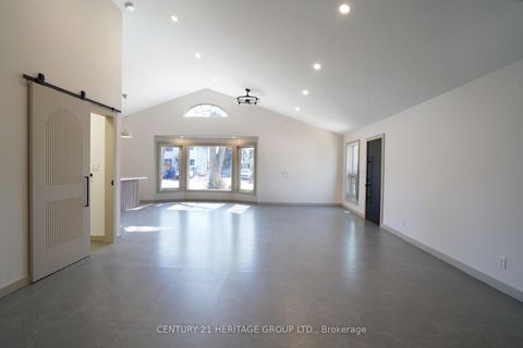 Photo 19 at 236 Simcoe Avenue, Keswick North, Georgina