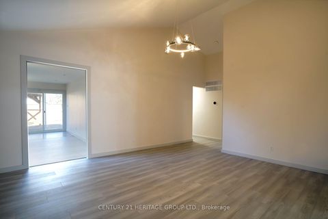 Photo 20 at 236 Simcoe Avenue, Keswick North, Georgina