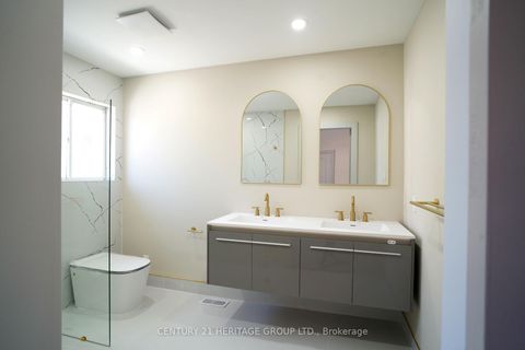 Photo 23 at 236 Simcoe Avenue, Keswick North, Georgina