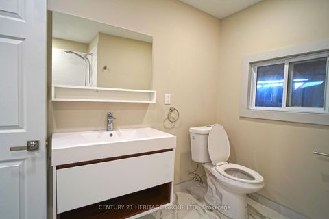 Photo 31 at 236 Simcoe Avenue, Keswick North, Georgina