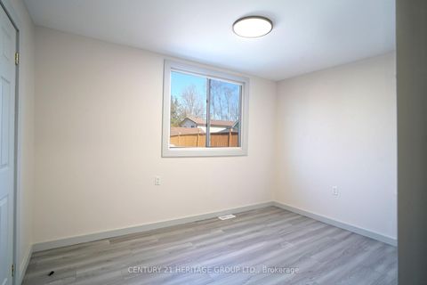 Photo 36 at 236 Simcoe Avenue, Keswick North, Georgina