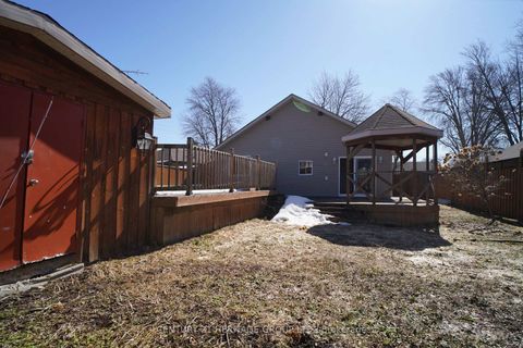 Photo 44 at 236 Simcoe Avenue, Keswick North, Georgina