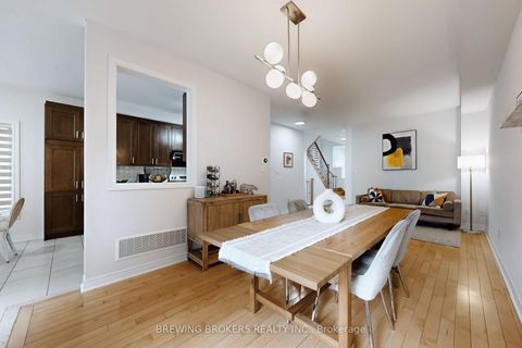 Photo 5 at 346 Thornhill Woods Drive, Patterson, Vaughan