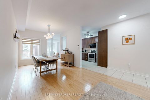 Photo 6 at 346 Thornhill Woods Drive, Patterson, Vaughan