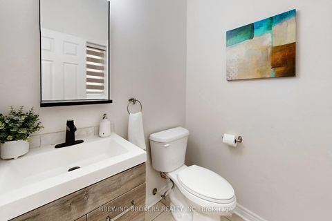 Photo 20 at 346 Thornhill Woods Drive, Patterson, Vaughan