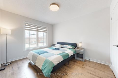 Photo 31 at 346 Thornhill Woods Drive, Patterson, Vaughan