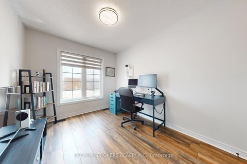 Photo 34 at 346 Thornhill Woods Drive, Patterson, Vaughan