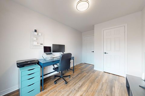 Photo 35 at 346 Thornhill Woods Drive, Patterson, Vaughan