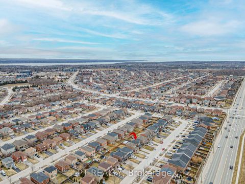 Photo 9 at 82 Nathan Crescent, Painswick South, Barrie