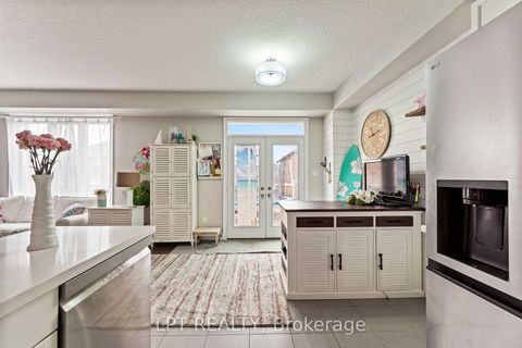 Photo 19 at 82 Nathan Crescent, Painswick South, Barrie