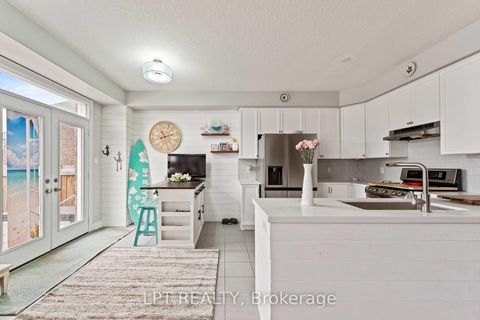 Photo 20 at 82 Nathan Crescent, Painswick South, Barrie