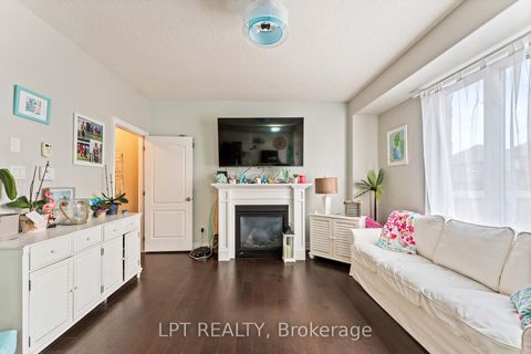 Photo 21 at 82 Nathan Crescent, Painswick South, Barrie