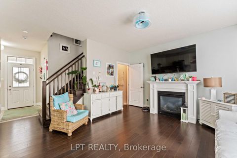 Photo 23 at 82 Nathan Crescent, Painswick South, Barrie