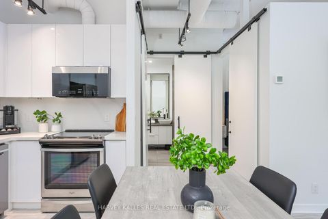 Photo 19 at 412 - 188 Eglinton Avenue E, Mount Pleasant West, Toronto