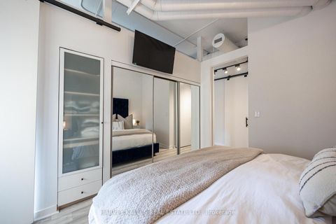 Photo 24 at 412 - 188 Eglinton Avenue E, Mount Pleasant West, Toronto