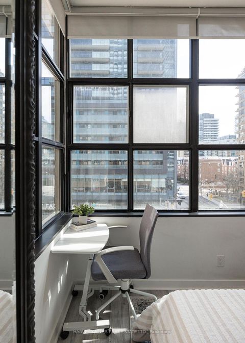 Photo 37 at 412 - 188 Eglinton Avenue E, Mount Pleasant West, Toronto