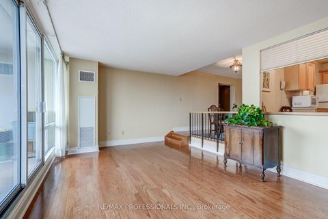 Photo 14 at 1405 - 240 Scarlett Road, Smythe, Toronto