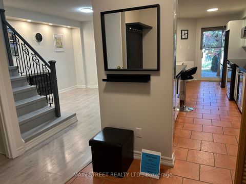 Photo 3 at 156 Observatory Lane, Observatory, Richmond Hill