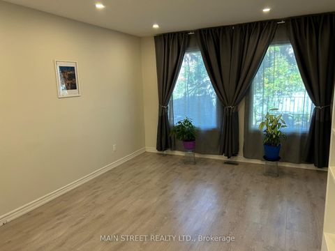 Photo 11 at 156 Observatory Lane, Observatory, Richmond Hill