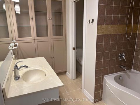 Photo 14 at 156 Observatory Lane, Observatory, Richmond Hill