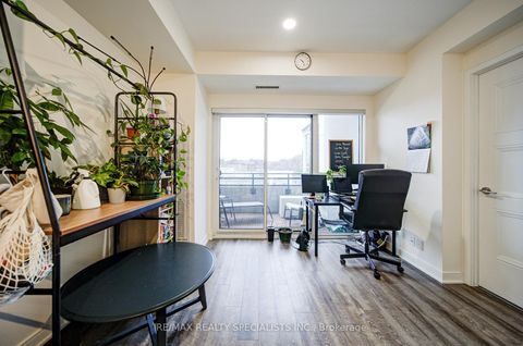 Photo 10 at 505 - 1 Neighbourhood Lane, Queensway, Toronto