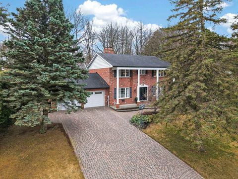 Photo 1 at 172 Millard Avenue, Central Newmarket, Newmarket