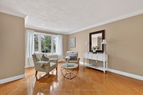 Photo 8 at 172 Millard Avenue, Central Newmarket, Newmarket