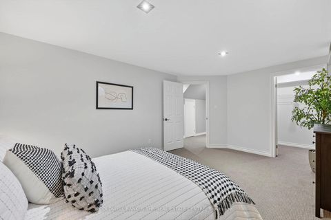 Photo 30 at 172 Millard Avenue, Central Newmarket, Newmarket