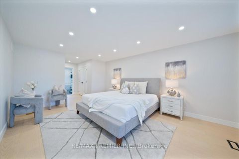 Photo 20 at 157 Jeanne Drive, East Woodbridge, Vaughan