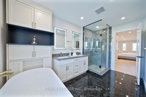 Photo 21 at 157 Jeanne Drive, East Woodbridge, Vaughan