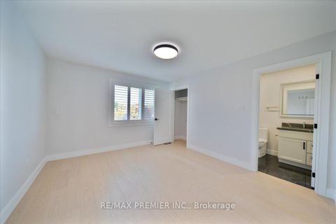 Photo 23 at 157 Jeanne Drive, East Woodbridge, Vaughan