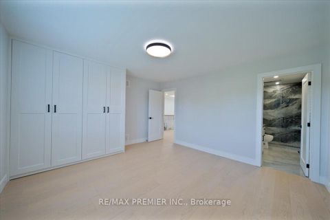 Photo 27 at 157 Jeanne Drive, East Woodbridge, Vaughan