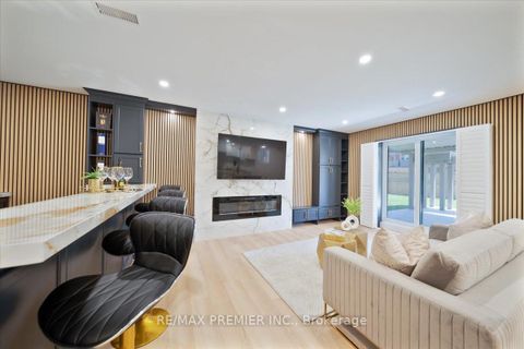 Photo 36 at 157 Jeanne Drive, East Woodbridge, Vaughan