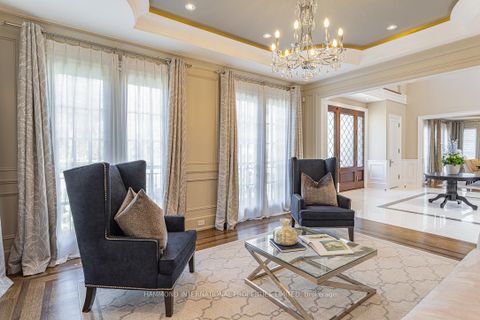 Photo 4 at 21 Hammok Crescent, Bayview Glen, Markham