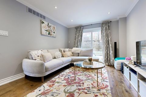 Photo 13 at 87 Autumn Way, Aurora Heights, Aurora