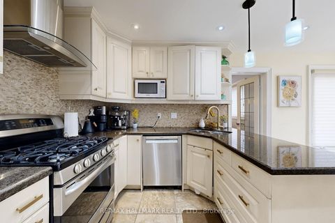 Photo 15 at 87 Autumn Way, Aurora Heights, Aurora