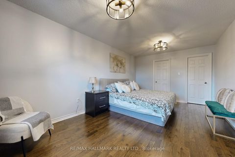 Photo 28 at 87 Autumn Way, Aurora Heights, Aurora