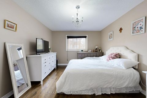 Photo 30 at 87 Autumn Way, Aurora Heights, Aurora