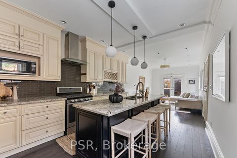 Photo 9 at 126 Dovercourt Road, Bellwoods, Toronto