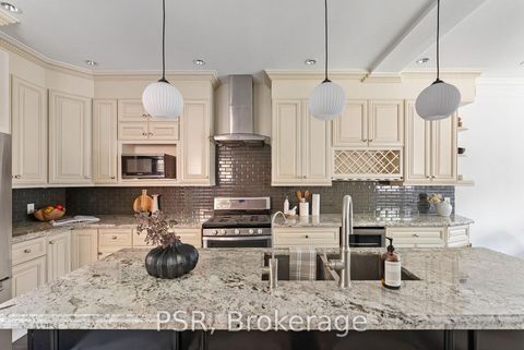 Photo 10 at 126 Dovercourt Road, Bellwoods, Toronto