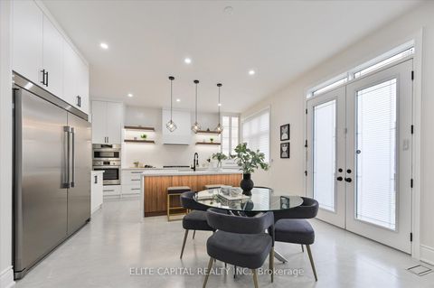 Photo 4 at 33 Straw Cutter Gate, Patterson, Vaughan