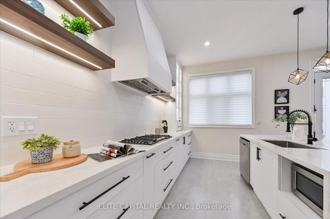 Photo 5 at 33 Straw Cutter Gate, Patterson, Vaughan