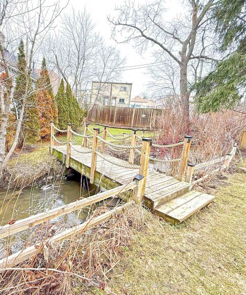 Photo 5 at 83 Temperance Street, Aurora Village, Aurora