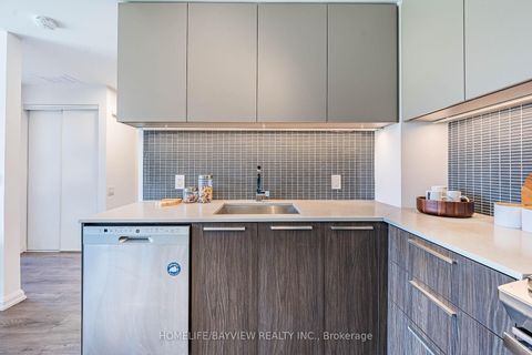 Photo 7 at 24 - 10 Brin Drive, Humber Valley, Toronto