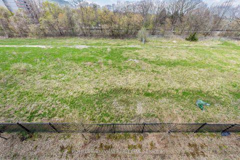 Photo 34 at 24 - 10 Brin Drive, Humber Valley, Toronto