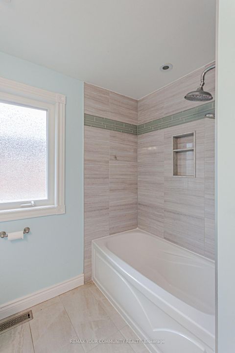 Photo 9 at 47 Elmsley Drive, Observatory, Richmond Hill