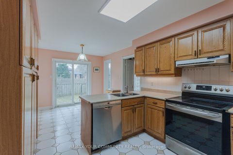 Photo 13 at 47 Elmsley Drive, Observatory, Richmond Hill