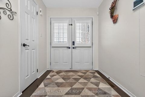 Photo 3 at 172 Courtney Crescent, Painswick South, Barrie