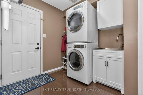 Photo 15 at 172 Courtney Crescent, Painswick South, Barrie